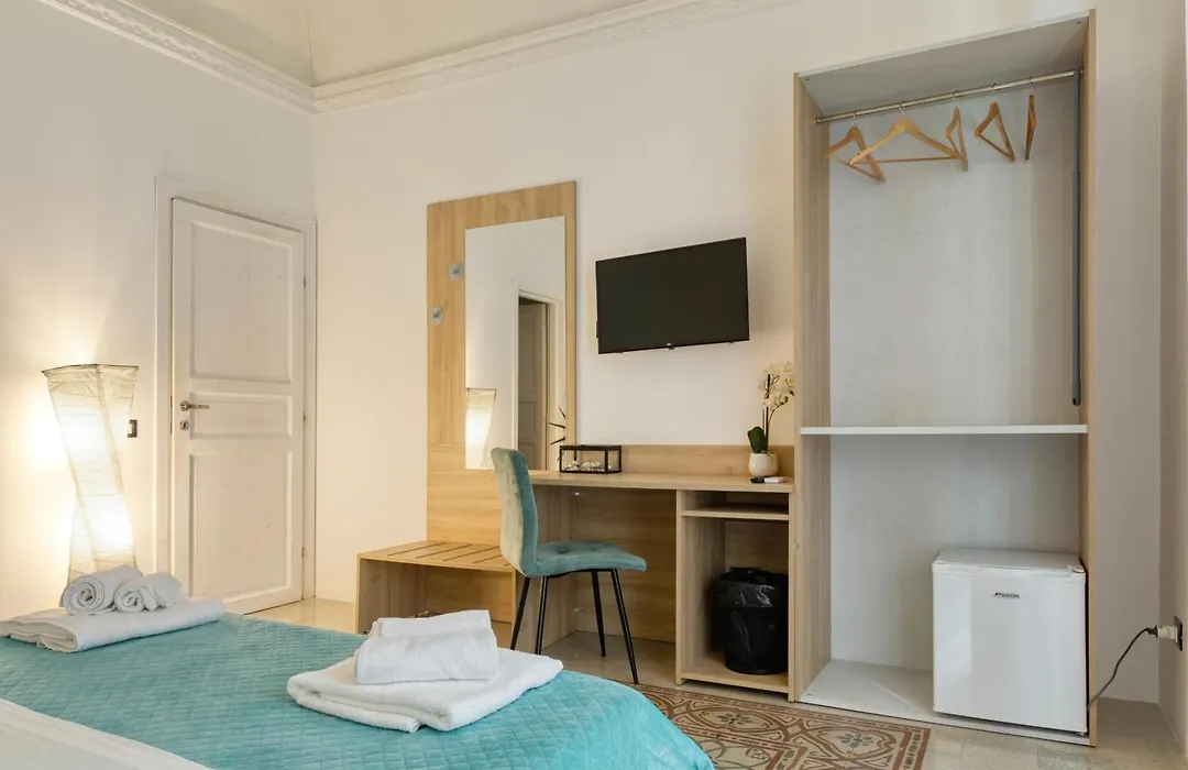 Sicilian Rooms-1