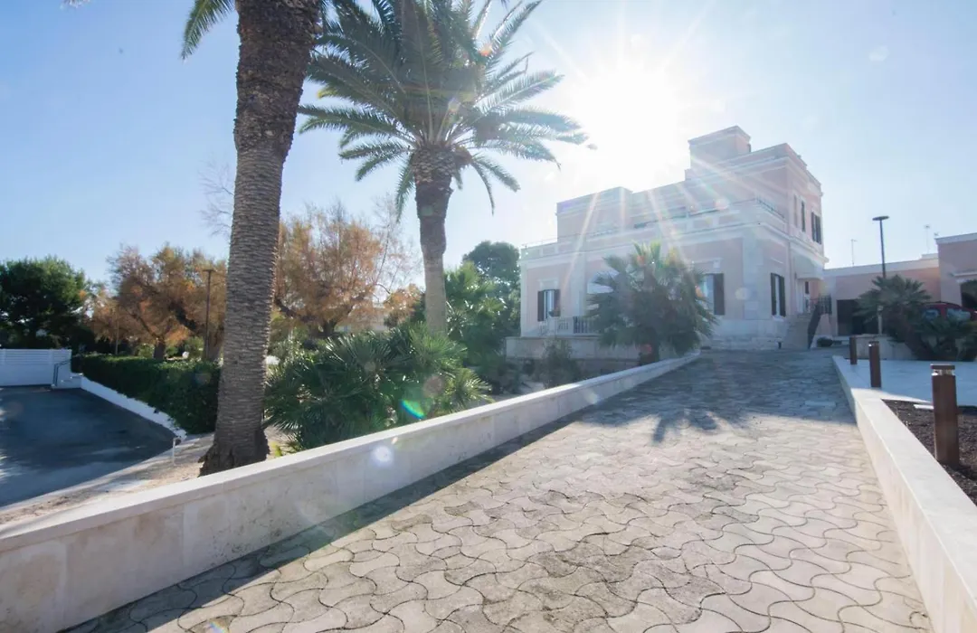 Villa Emy Boutique Bed & Breakfast-1