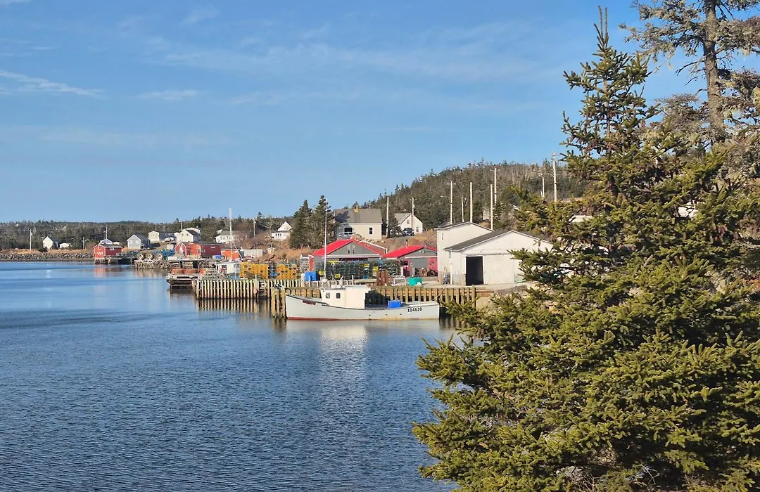 Louisbourg Harbour Inn-1