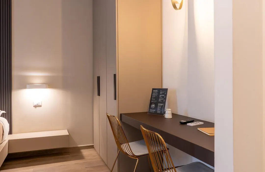 House Room Civico 56-1