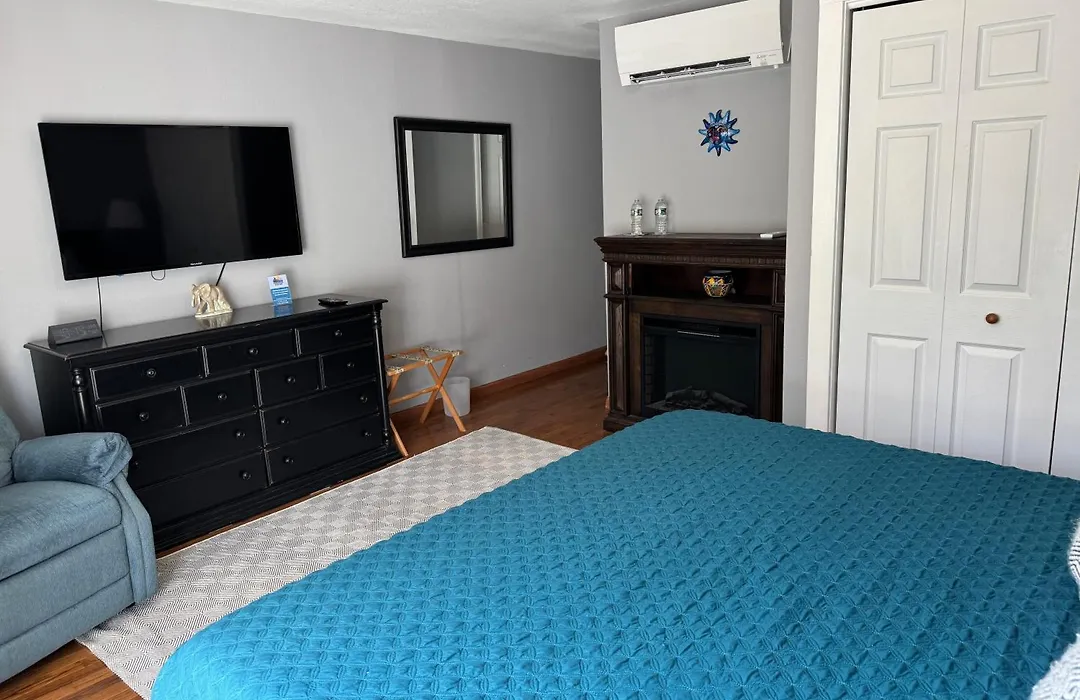 Christmas Cove Inn-1