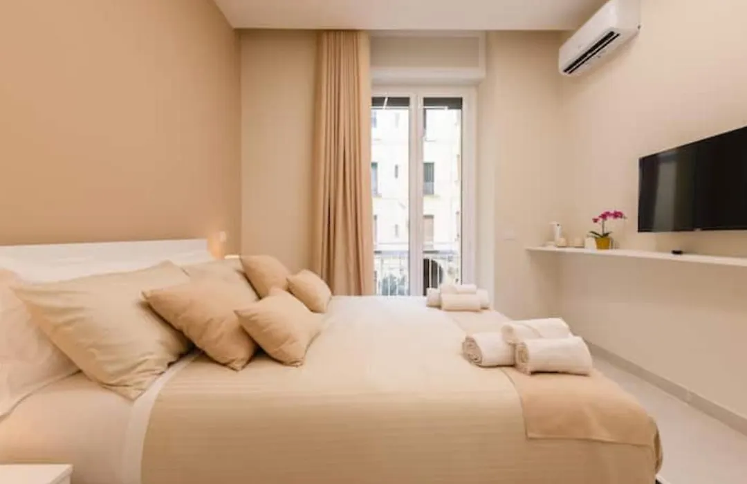 Suite Contè Binario Uno Napoli-1