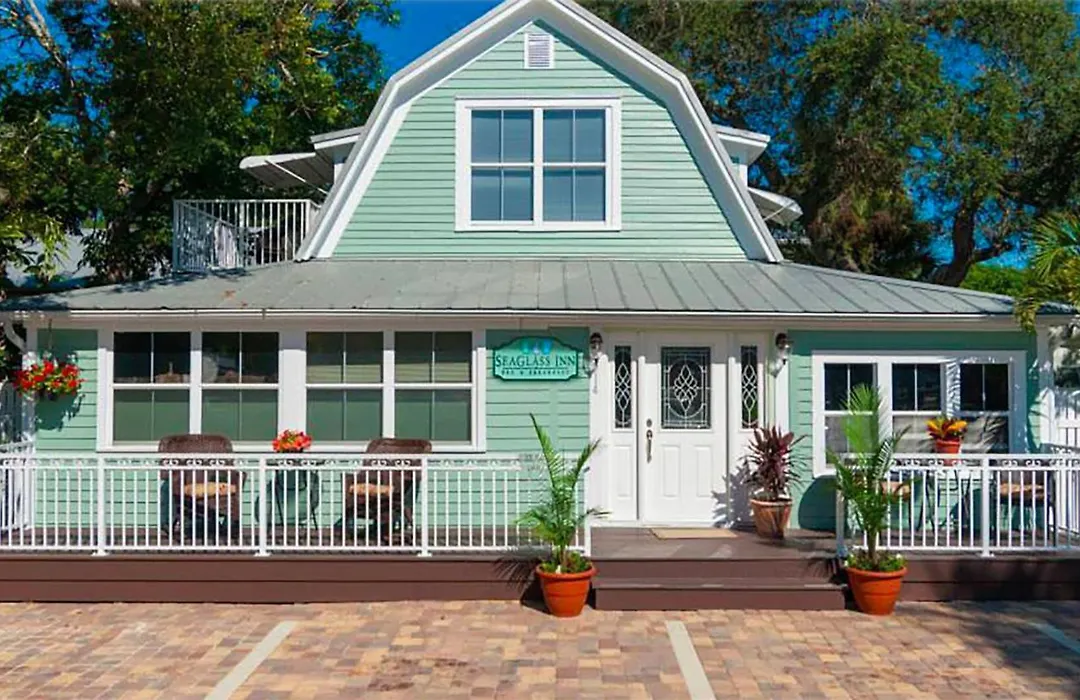 Seaglass Inn-1