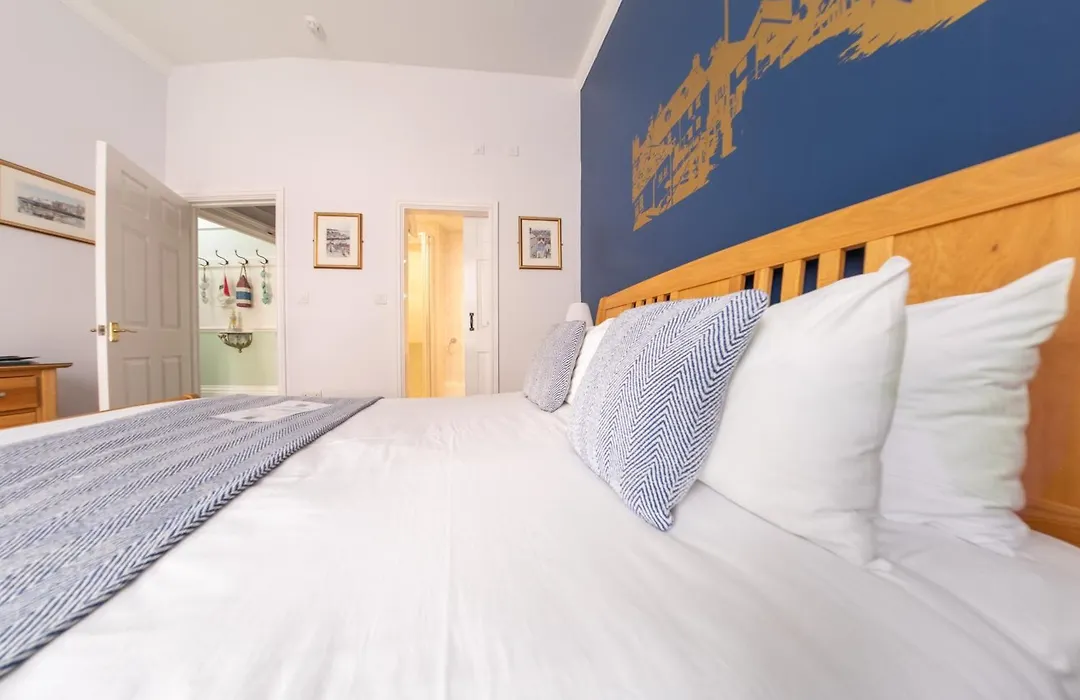 Number 7 Guest House-1
