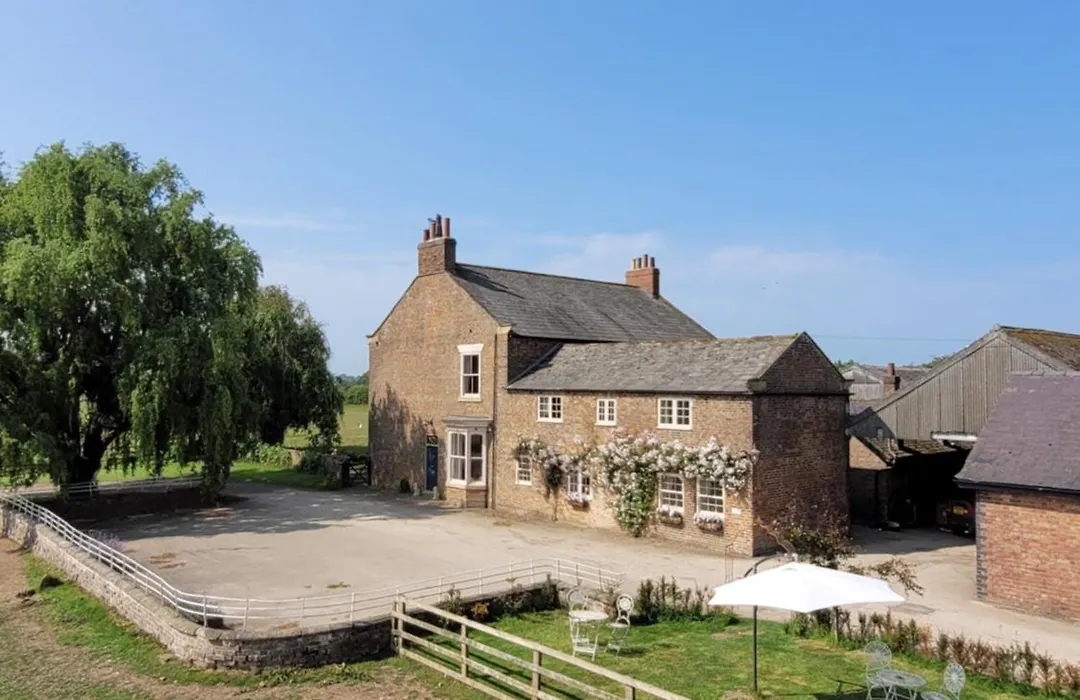 Burton Grange Farmhouse Bed And Breakfast-1