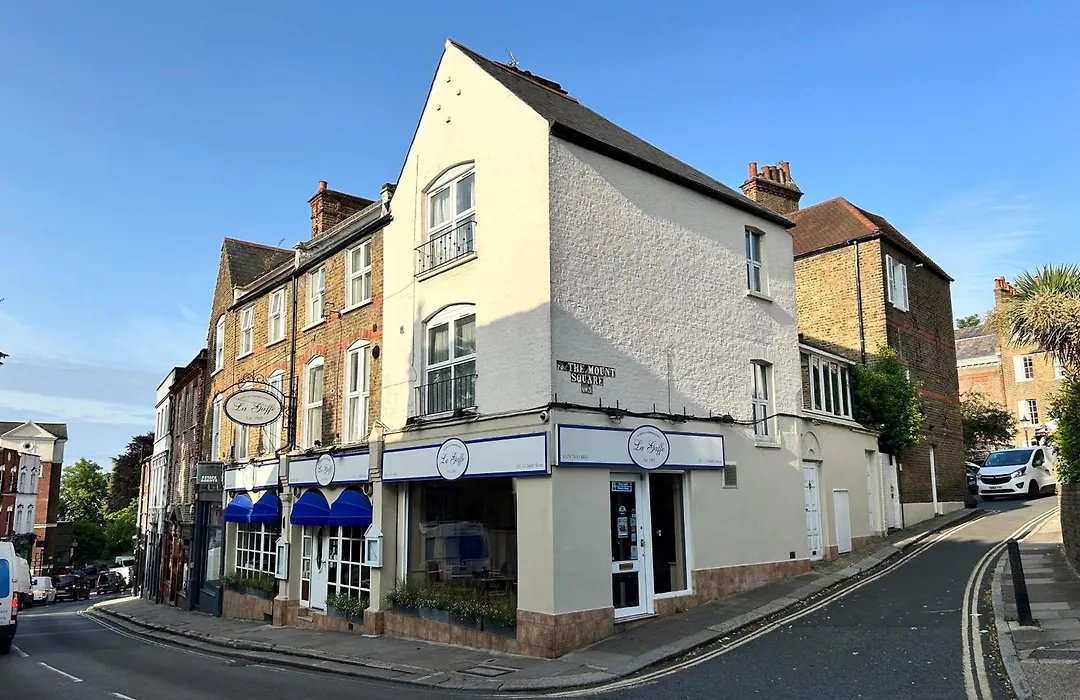 La Gaffe - Bed And Breakfast-1