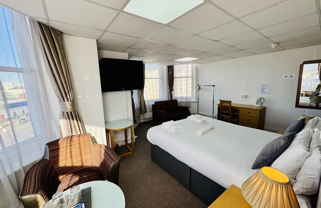 Carlton Court Hotel-1