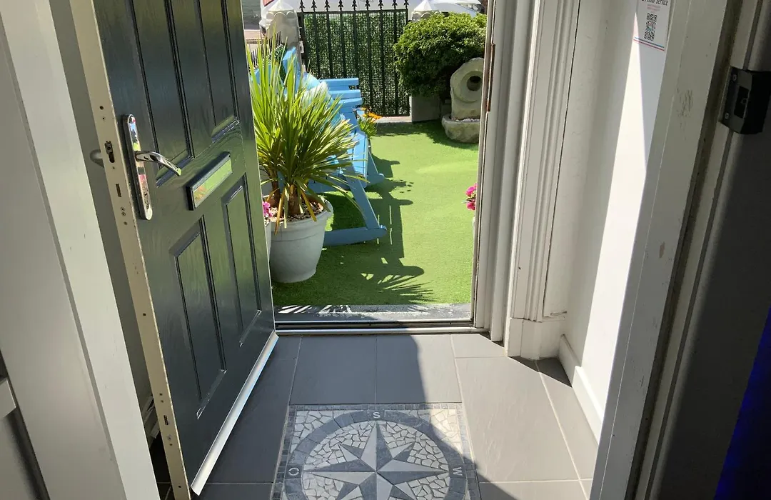 The Glenroy Guest House-1
