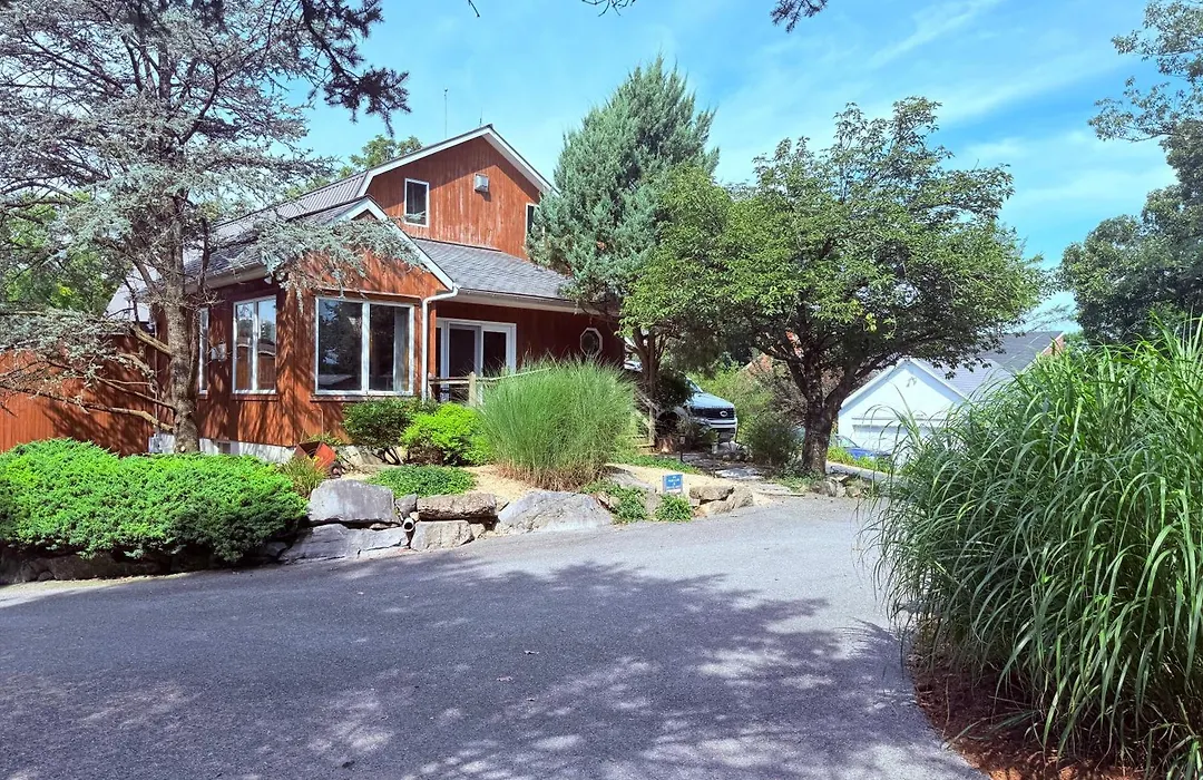 Hillside Farm B & B-1