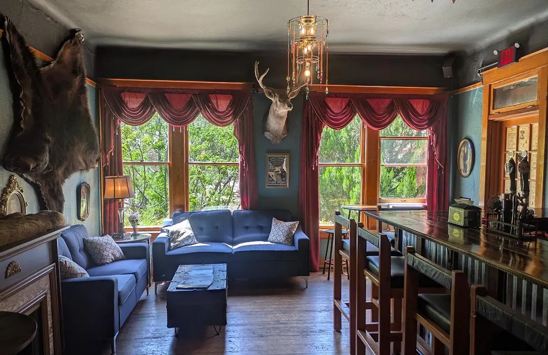 The Oliver House - Adults Only-1