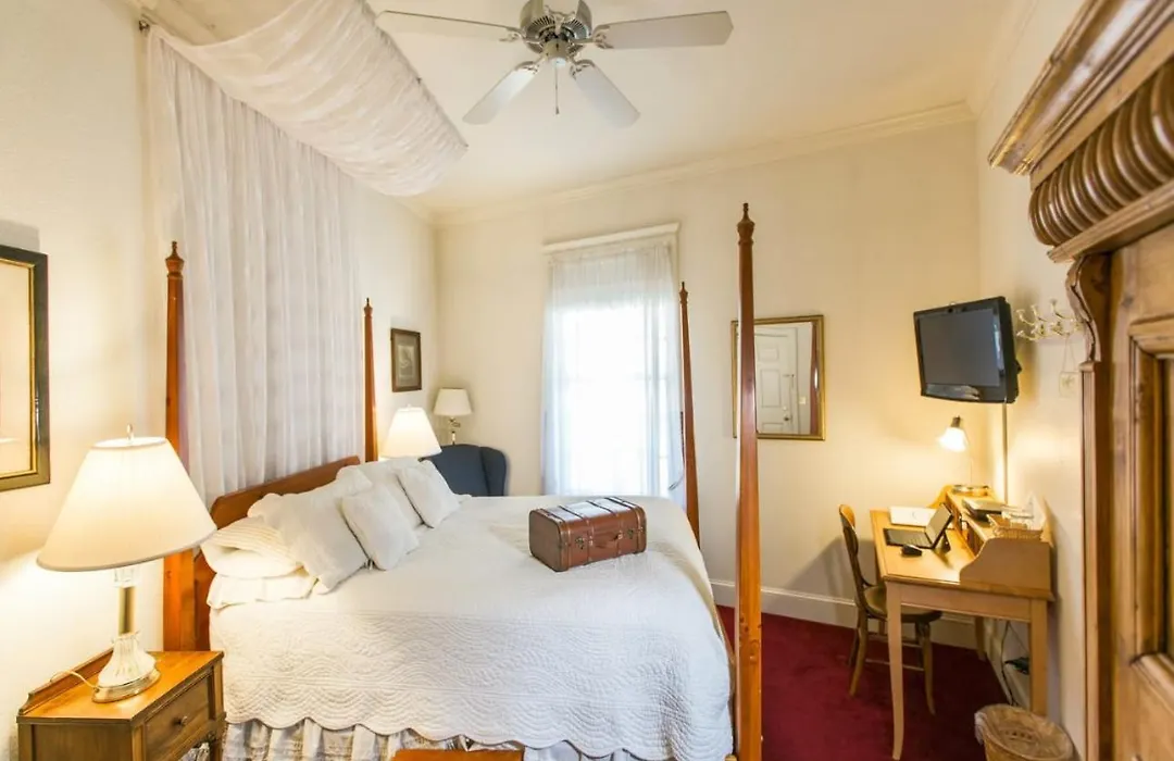 The Currier Inn-1