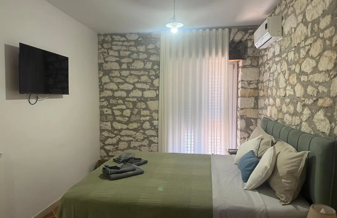 Alba del Borgo-1