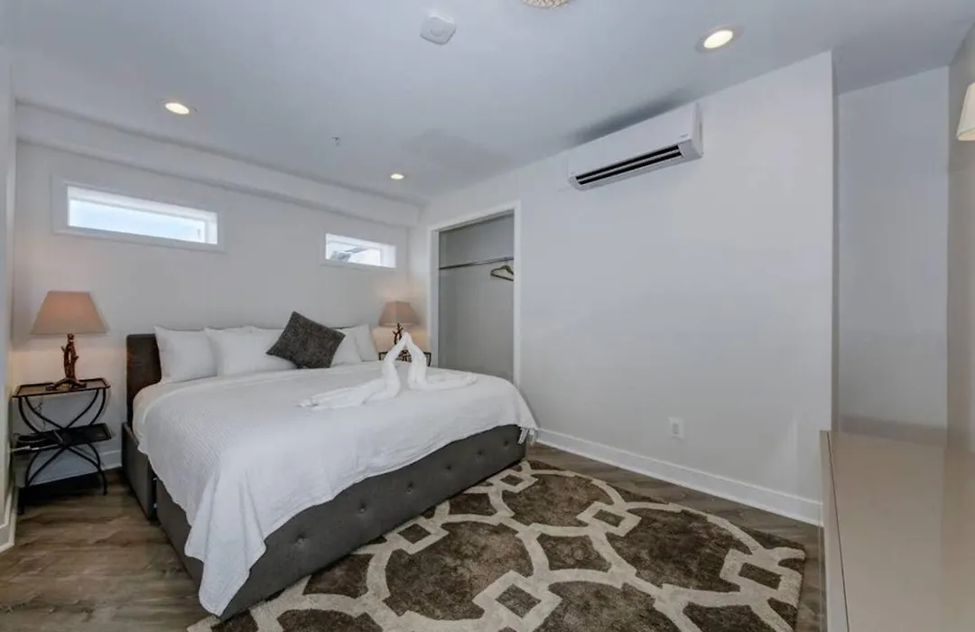 Dupont Circle-Suite 7Kalorama Luxury Apartment-1