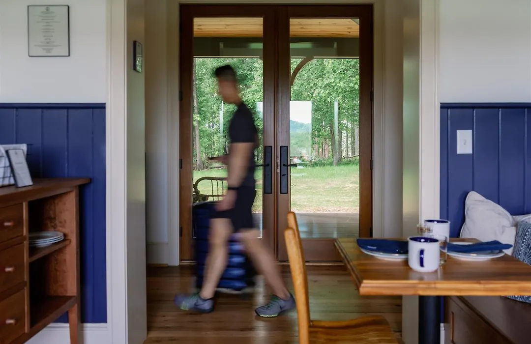 The Indigo House, An Adults Only, Modern Bed And Breakfast For Outdoorsy Humans And Kind Dogs-1
