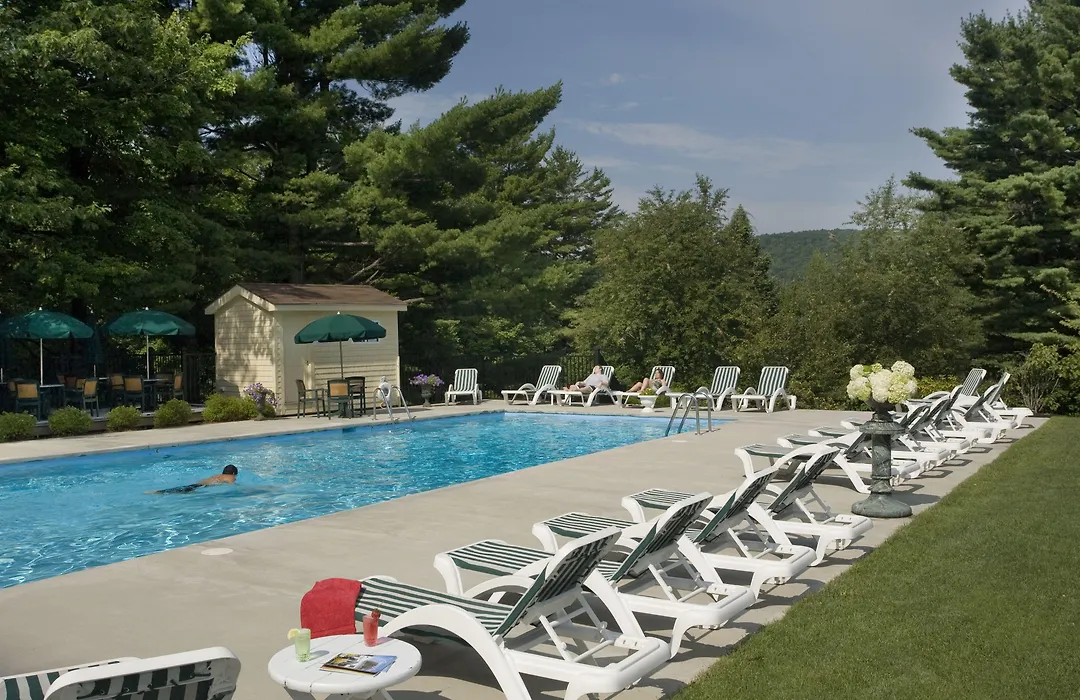 The Manor On Golden Pond-1