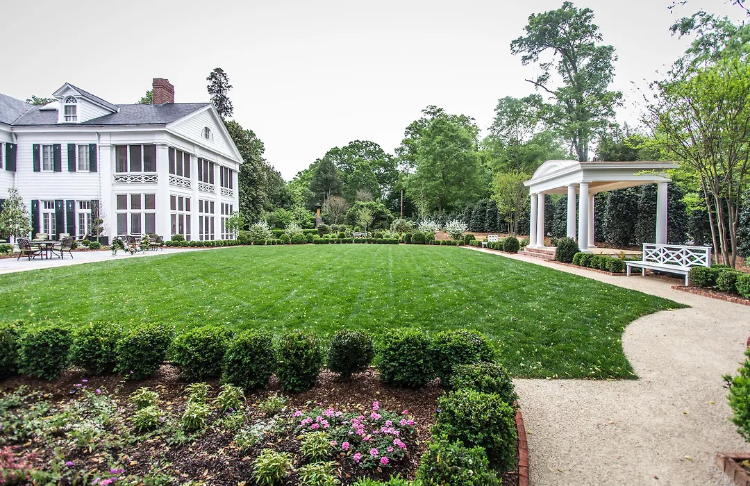Duke Mansion-1