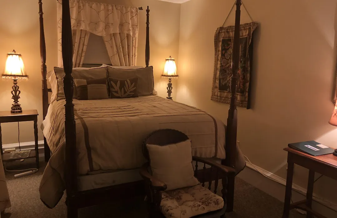Alpine Haus Bed & Breakfast Inn-1