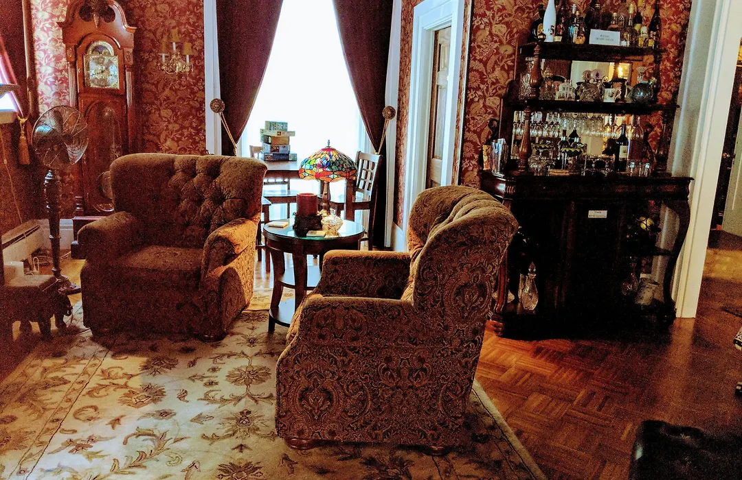 Allegiance Bed And Breakfast-1