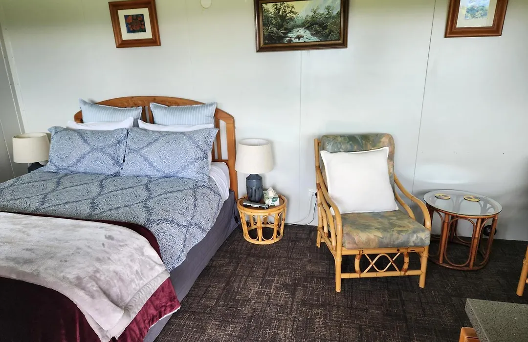 Glenwood Akaroa Bush Retreat - Kanuka Hut-1
