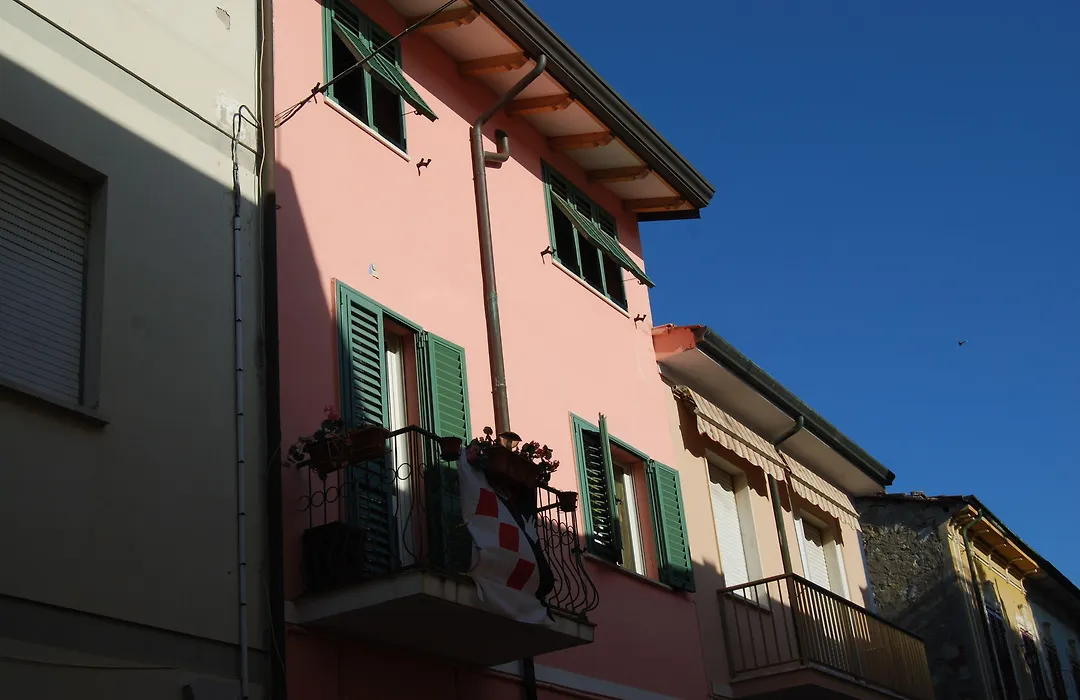 Burlamacco Gold-1