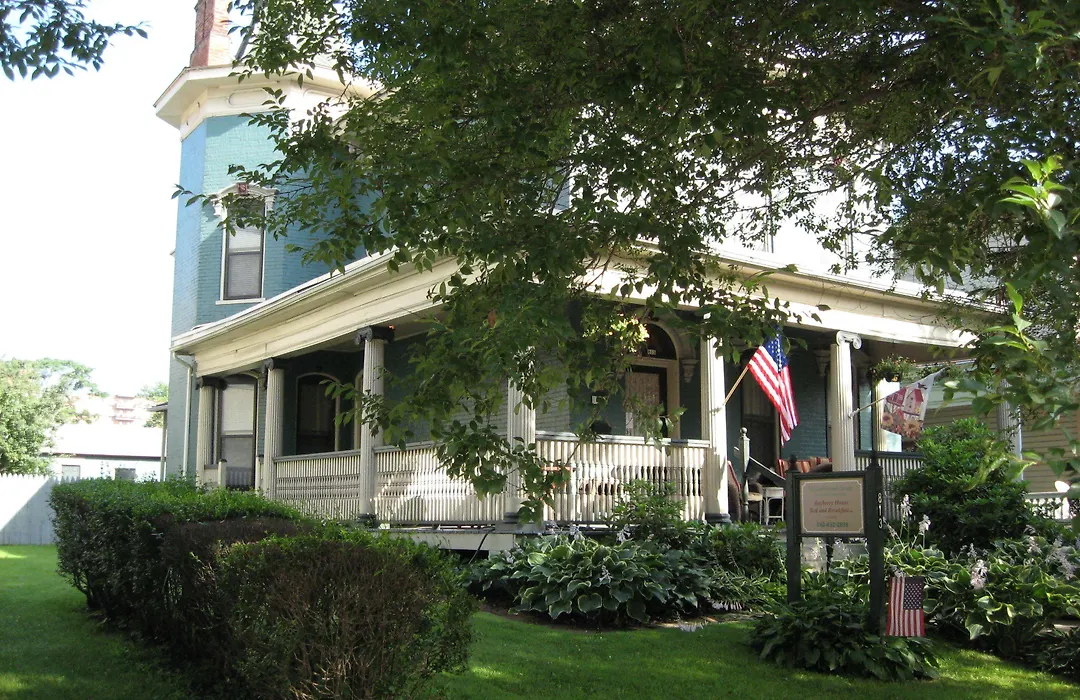 Bayberry House Bed And Breakfast-1