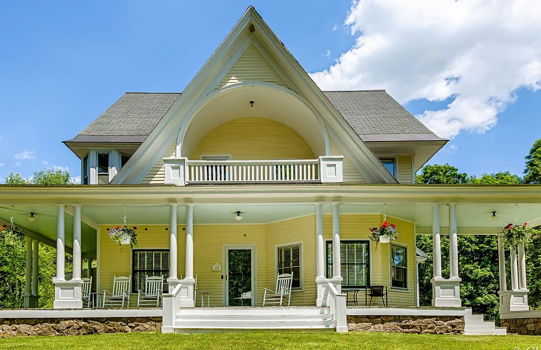 Noble House Inn-1