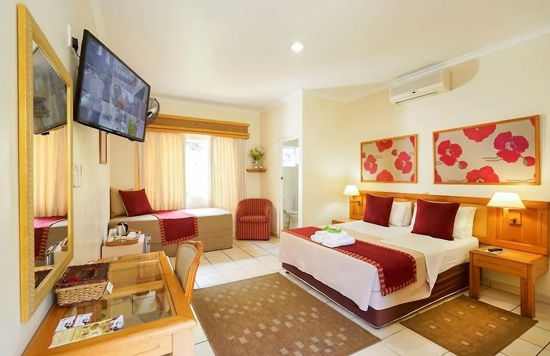 Centre Court B&B-1