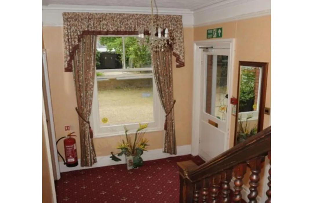 Wimblehurst Hotel-1