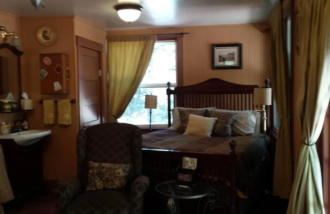 Glen Morey Country House B & B Inn-1