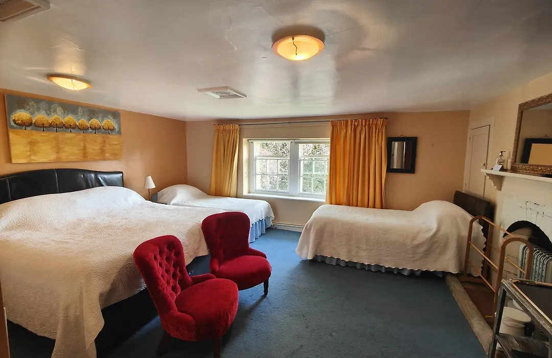 Manor Farm Bed & Breakfast-1