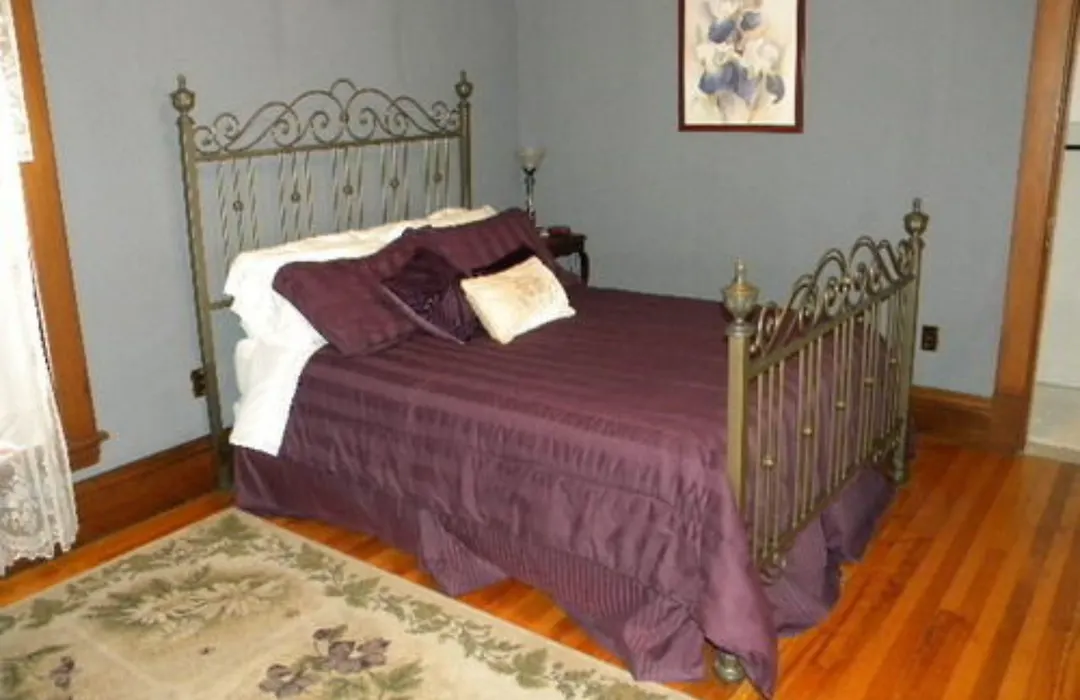 The Decker House Bed & Breakfast-1