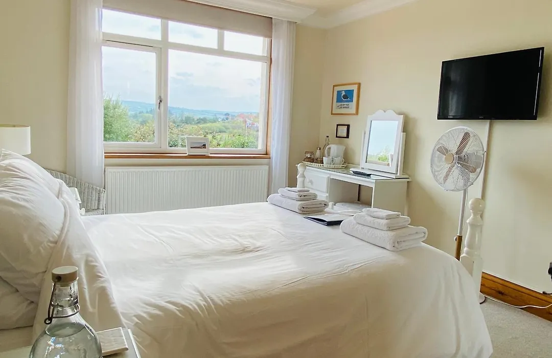 Mooredge Guest House-1