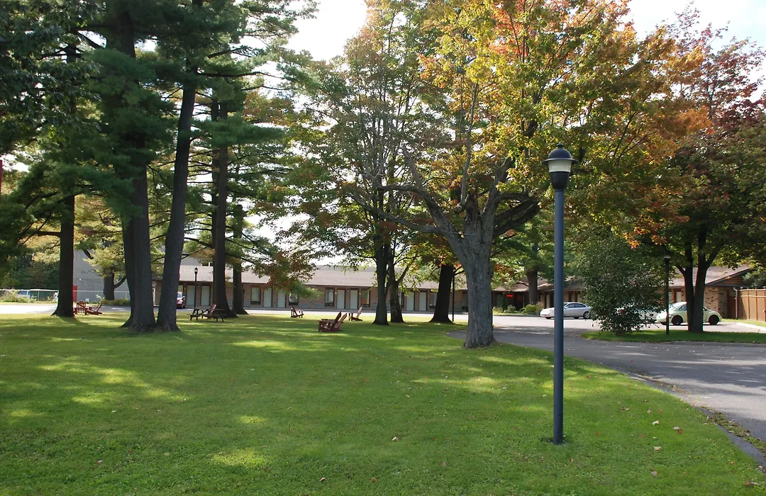 Rideau Heights Inn-1