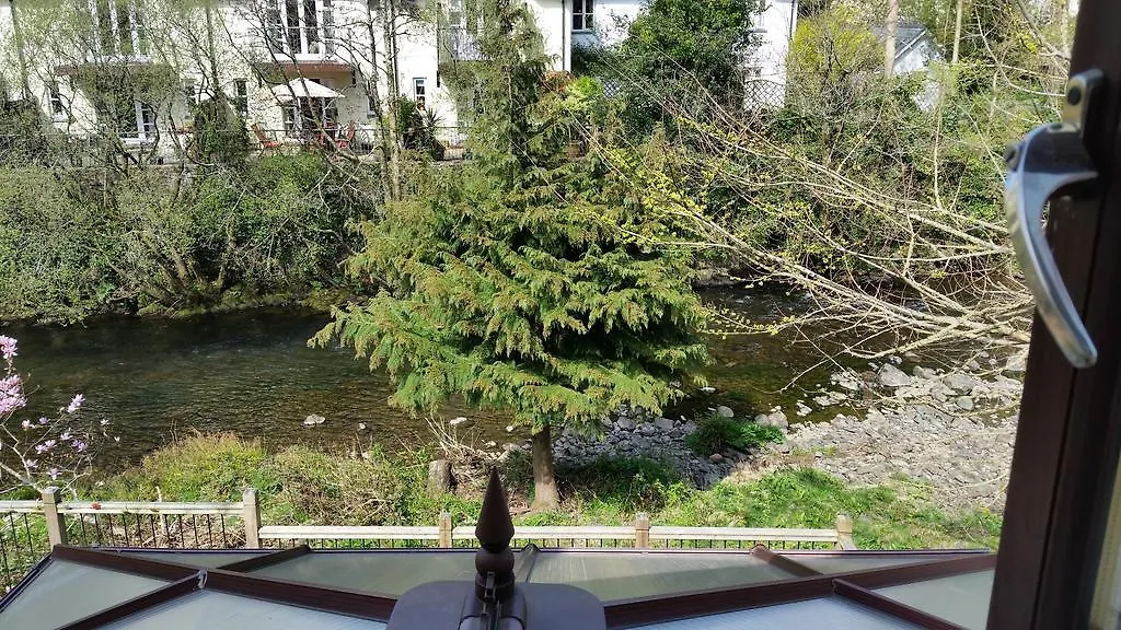 Kingfisher Cottage-1