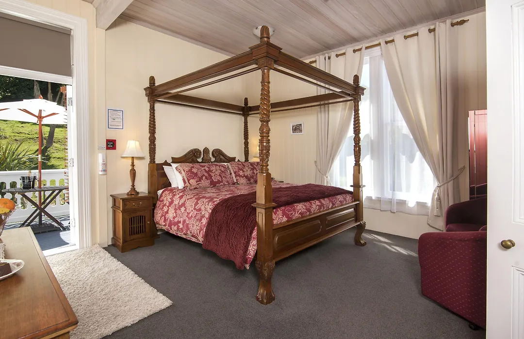Sennen House Boutique Accommodation-1