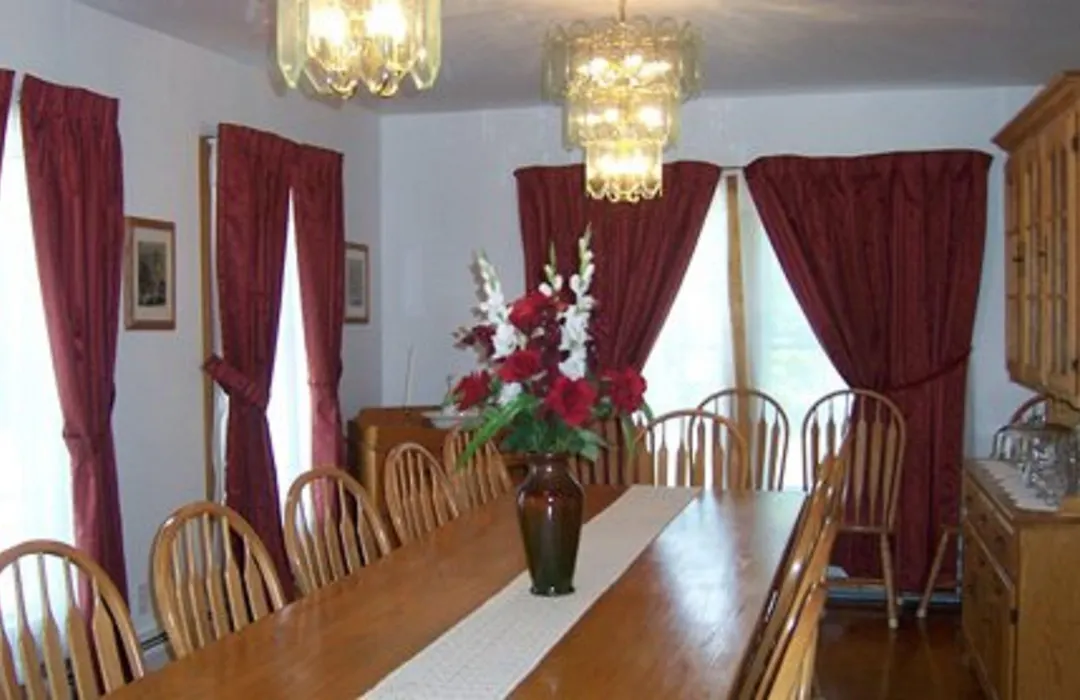 Locust Tree Bed And Breakfast Llc-1