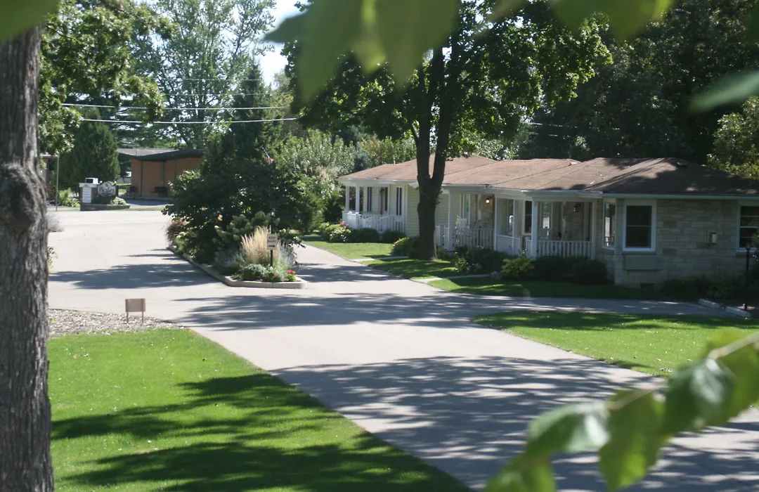 Seven Oaks Bed & Breakfast-1