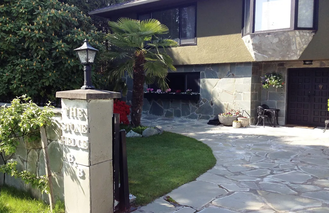 The Stone Hedge Bed And Breakfast-1