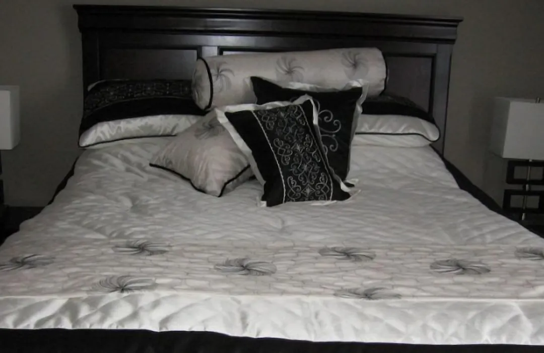 Driftwood Heights B&B-1