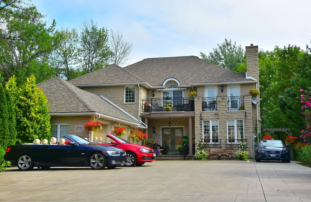Explorer House Bed & Breakfast-1