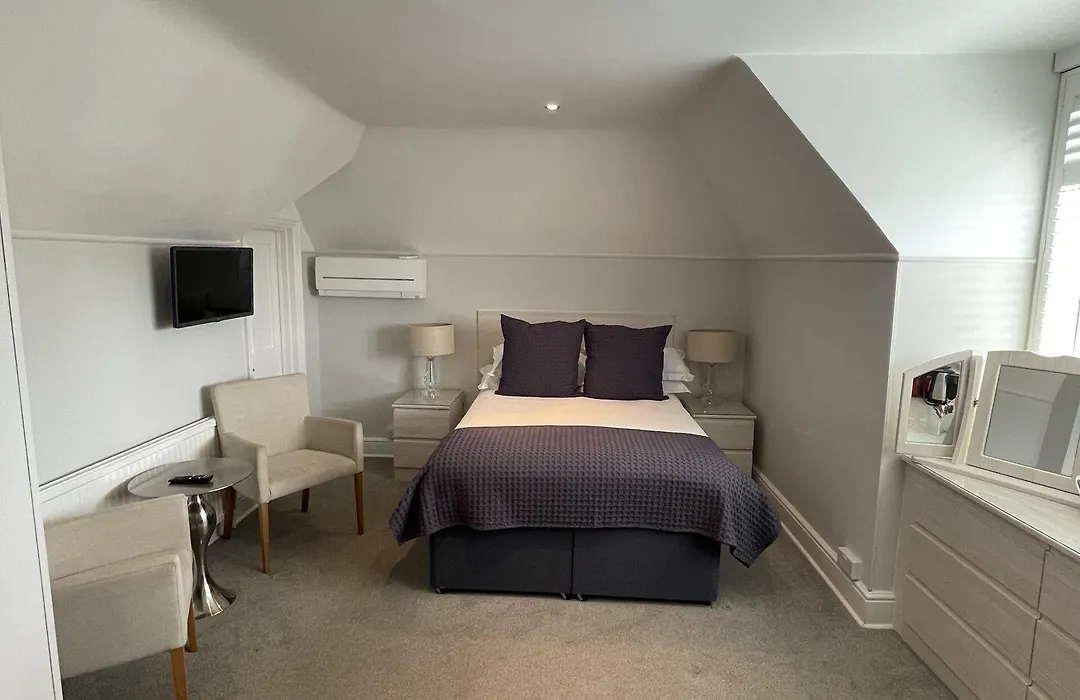 Grosvenor Lodge Guest House-1