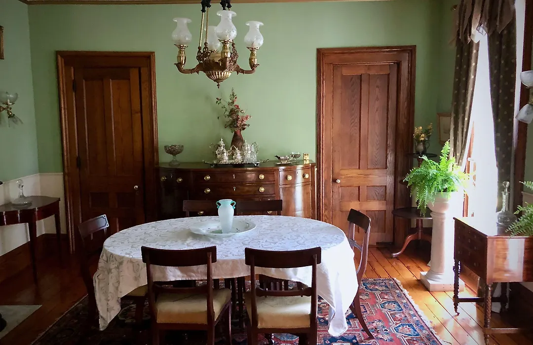 Oakcliff Bed And Breakfast-1