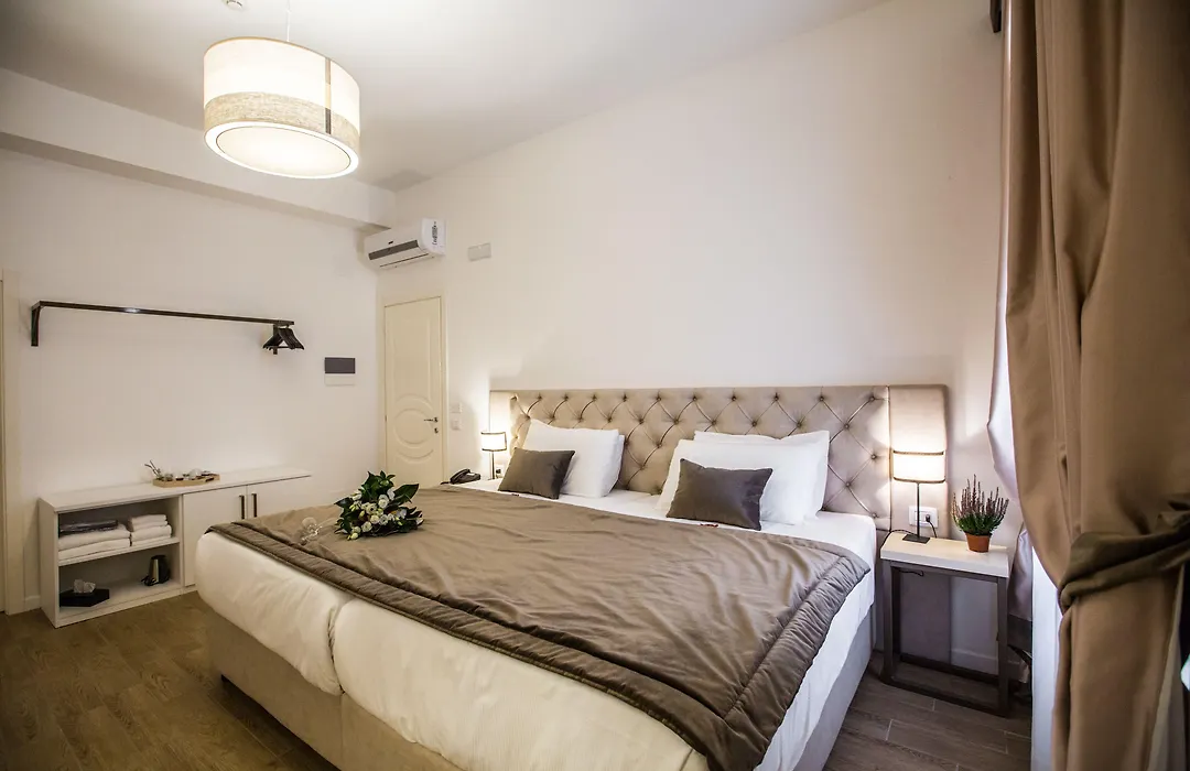 Chic & Town Luxury Rooms Piazza Di Spagna-1