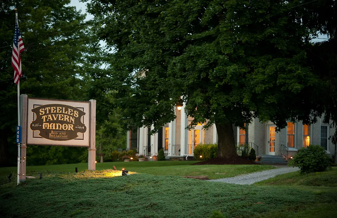Steeles Tavern Manor Bed And Breakfast-1