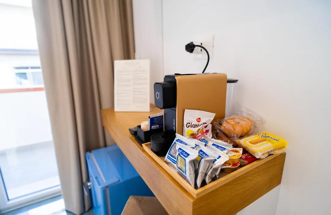 Suite 14-1
