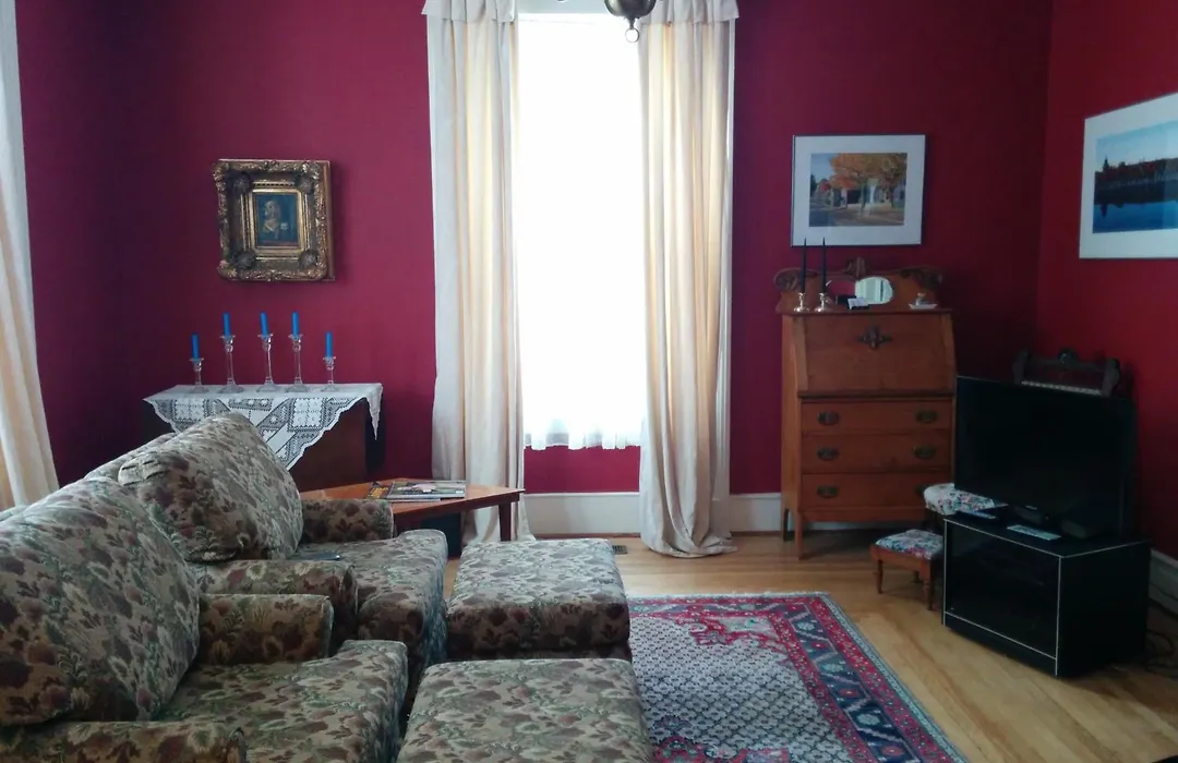 Fairmont House Bed & Breakfast-1