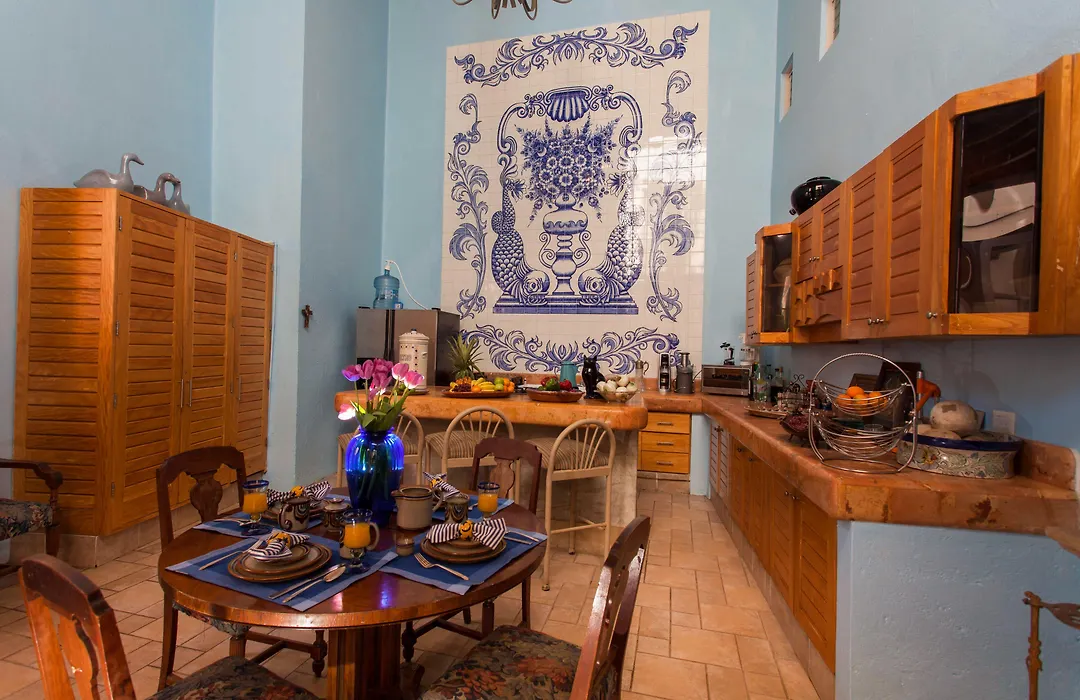 Garlands Del Rio Riverside Boutique Hotel-1