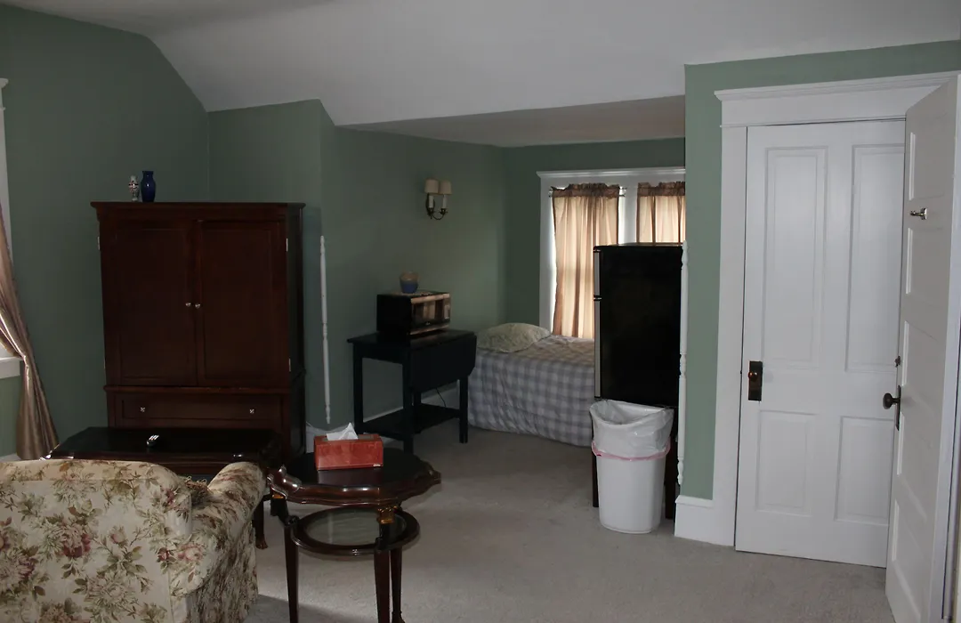 Victorian Charm Inn-1