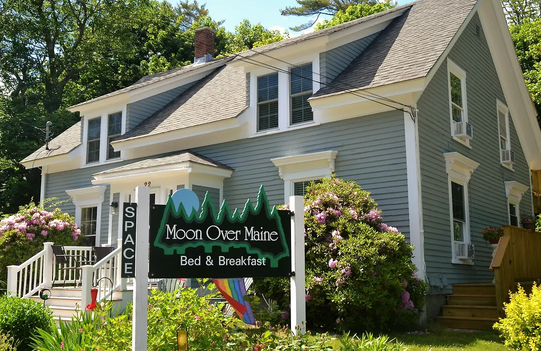 Moon Over Maine Bed & Breakfast-1