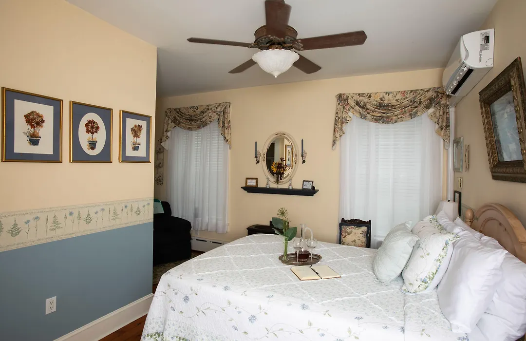 Ej Bowman House Bed & Breakfast-1